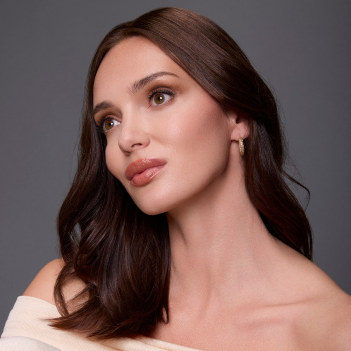 easiPart Medium 14" Human Hair Topper - Human Hair Topper Collection by Jon Renau