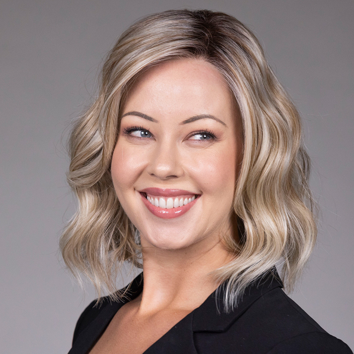 Veronica • Lux SE Collection by BelleTress